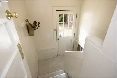 946 SE Nehalem St, Portland, OR 97202 - Photo 23