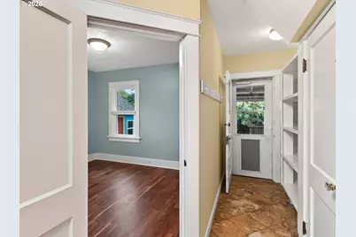245 W Berkeley St, Gladstone, OR 97027 - Photo 13