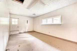 2415 SW Boundary St, Portland, OR 97239 - Photo 11