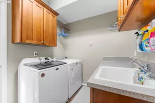 17718 SE 37th St, Vancouver, WA 98683 - Photo 13