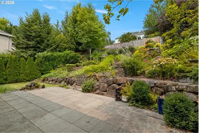 2990 Sunbreak Ln, West Linn, OR 97068 - Photo 37