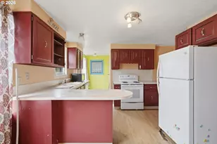2315 8th St, Tillamook, OR 97141 - Photo 11