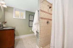 2817 NE 24th Ave, Portland, OR 97212 - Photo 39