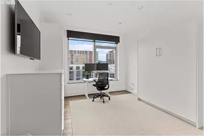 1001 NW Lovejoy St #810, Portland, OR 97209 - Photo 33