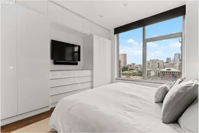 1001 NW Lovejoy St #810, Portland, OR 97209 - Photo 23