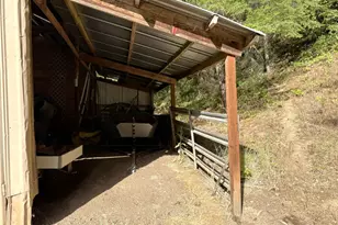 1090 E Willis Creek Rd, Winston, OR 97496 - Photo 43