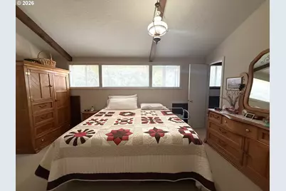 1090 E Willis Creek Rd, Winston, OR 97496 - Photo 21