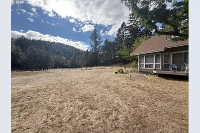 1090 E Willis Creek Rd, Winston, OR 97496 - Photo 37