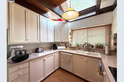1090 E Willis Creek Rd, Winston, OR 97496 - Photo 15