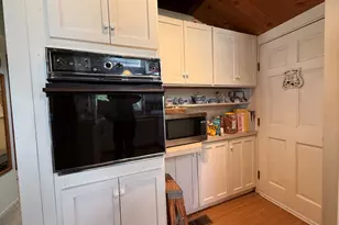 1090 E Willis Creek Rd, Winston, OR 97496 - Photo 17