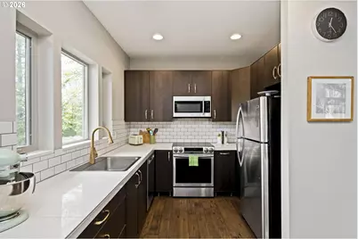 9302 SW 30th Ave, Portland, OR 97219 - Photo 21