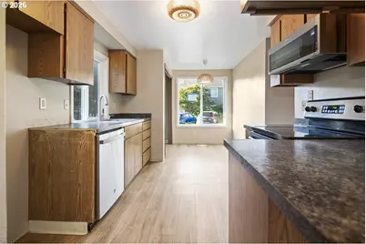 20474 SW Rosa Dr, Beaverton, OR 97078 - Photo 11