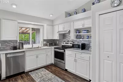 4037 Lansdowne Ct NE, Salem, OR 97305 - Photo 9