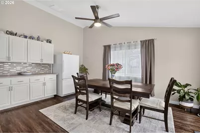4037 Lansdowne Ct NE, Salem, OR 97305 - Photo 11