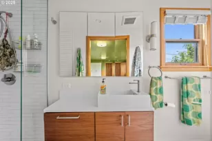 3905 NE Holman St, Portland, OR 97211 - Photo 29