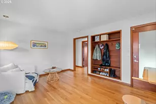 3905 NE Holman St, Portland, OR 97211 - Photo 21