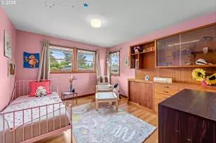 3905 NE Holman St, Portland, OR 97211 - Photo 23