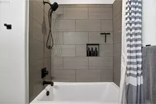 108 W 16th St, La Center, WA 98629 - Photo 25