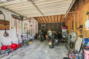 95618 Whalestail Ln, Brookings, OR 97415 - Photo 29