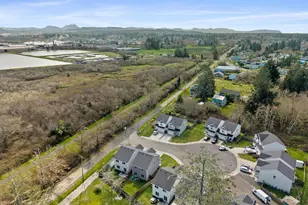 17 NW 6th Pl, Warrenton, OR 97146 - Photo 27