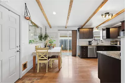 8822 SE Knapp St, Portland, OR 97266 - Photo 9