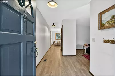 12855 SW Glenn Dr, Beaverton, OR 97008 - Photo 7