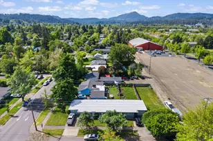 680 E 20th Ave, Eugene, OR 97405 - Photo 41