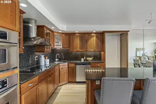 2309 SW 1st Ave, Portland, OR 97201 - Photo 9