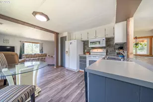 136 N Davis Ln, Otis, OR 97368 - Photo 9