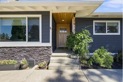 7910 SE 106th Ave, Portland, OR 97266 - Photo 3
