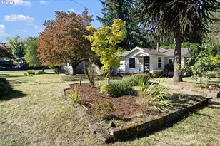 1065 9th St, Washougal, WA 98671 - Photo 3