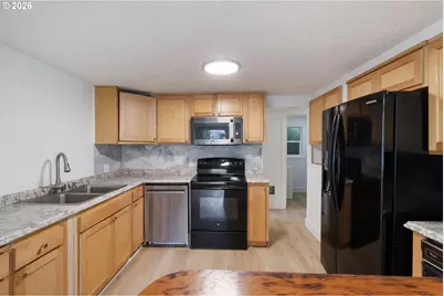 1065 9th St, Washougal, WA 98671 - Photo 13