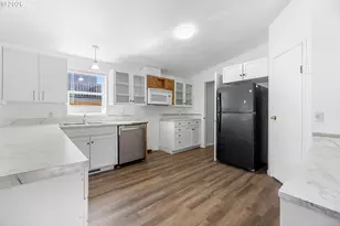 3228 NE Lombard St, Portland, OR 97211 - Photo 19