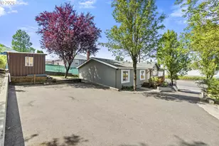 3228 NE Lombard St, Portland, OR 97211 - Photo 5