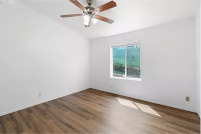 3228 NE Lombard St, Portland, OR 97211 - Photo 27
