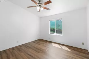 3228 NE Lombard St, Portland, OR 97211 - Photo 27