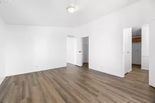 3228 NE Lombard St, Portland, OR 97211 - Photo 13