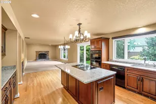 7061 SW Windemere Loop, Portland, OR 97225 - Photo 11