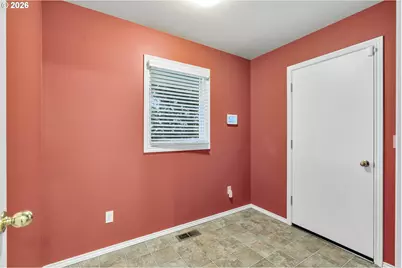 7061 SW Windemere Loop, Portland, OR 97225 - Photo 17