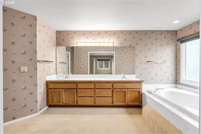 7061 SW Windemere Loop, Portland, OR 97225 - Photo 37