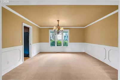 7061 SW Windemere Loop, Portland, OR 97225 - Photo 9