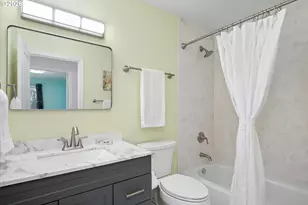 2727 Gateway St, Springfield, OR 97477 - Photo 17