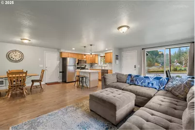 410 SW Ivy Rd, Estacada, OR 97023 - Photo 9