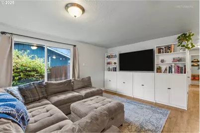 410 SW Ivy Rd, Estacada, OR 97023 - Photo 11