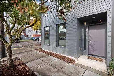 1603 SE Glenwood St, Portland, OR 97202 - Photo 1