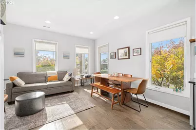 1603 SE Glenwood St, Portland, OR 97202 - Photo 7