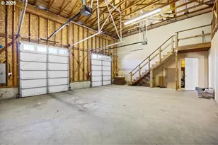 557 Plat B Rd, Sutherlin, OR 97479 - Photo 15