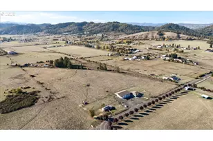 557 Plat B Rd, Sutherlin, OR 97479 - Photo 25