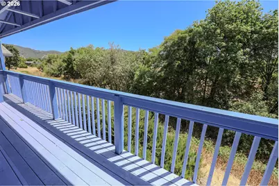 230 Owyhee Ln, Roseburg, OR 97471 - Photo 37