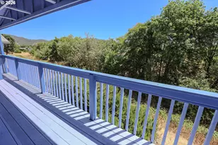 230 Owyhee Ln, Roseburg, OR 97471 - Photo 37